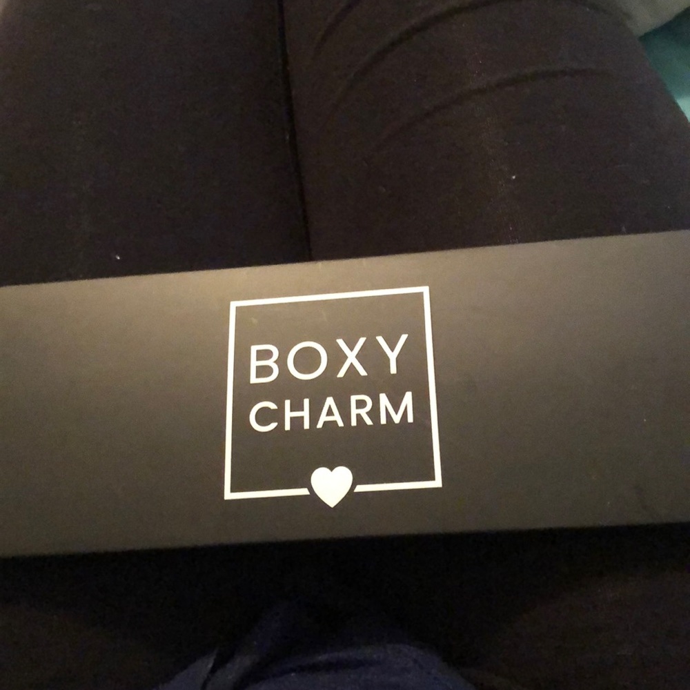 Body charm shimmer pressed eyeshadow palette